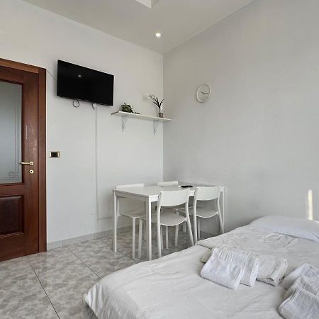 Corso Novara - 8 Posti Letto E Self Check-In Vicino La Stazione Centrale Di Napoli Zewnętrze zdjęcie