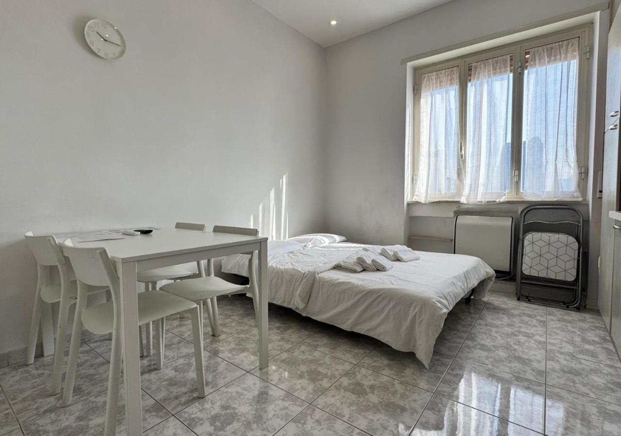 Corso Novara - 8 Posti Letto E Self Check-In Vicino La Stazione Centrale Di Napoli Zewnętrze zdjęcie